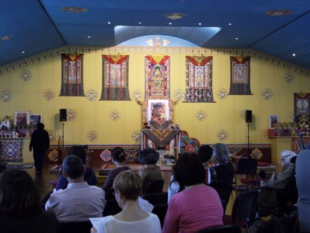 salle de réunions spirituelles du temple bouddhiste de Plouray